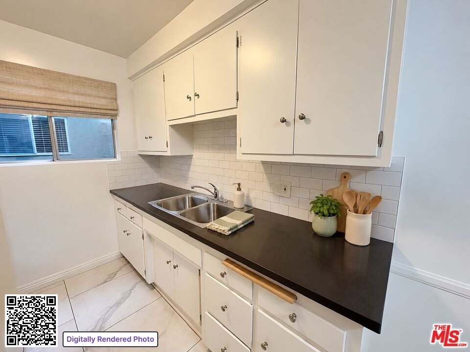 5032 Maplewood Avenue - Photo 9
