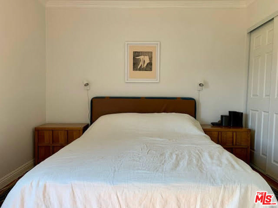 2905 Somerset Drive - Photo 11