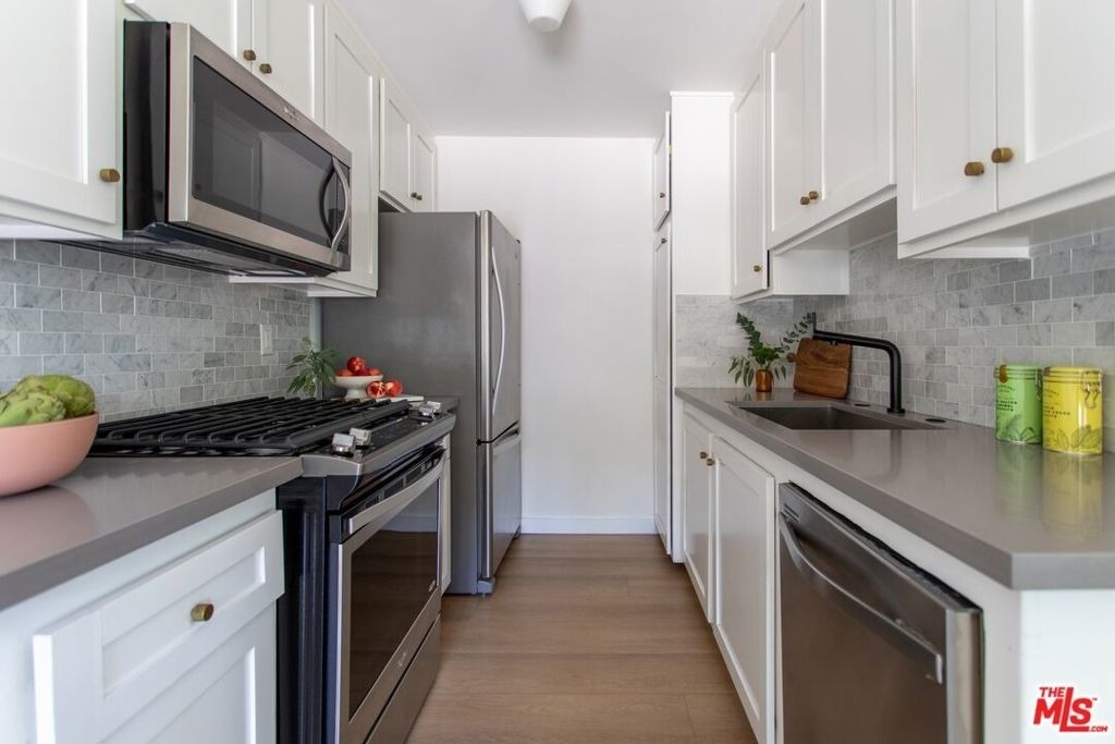 1222 N Olive Drive - Photo 7