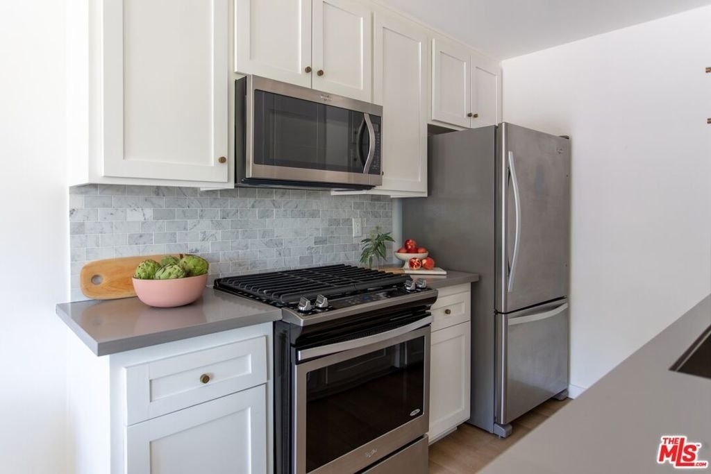 1222 N Olive Drive - Photo 8