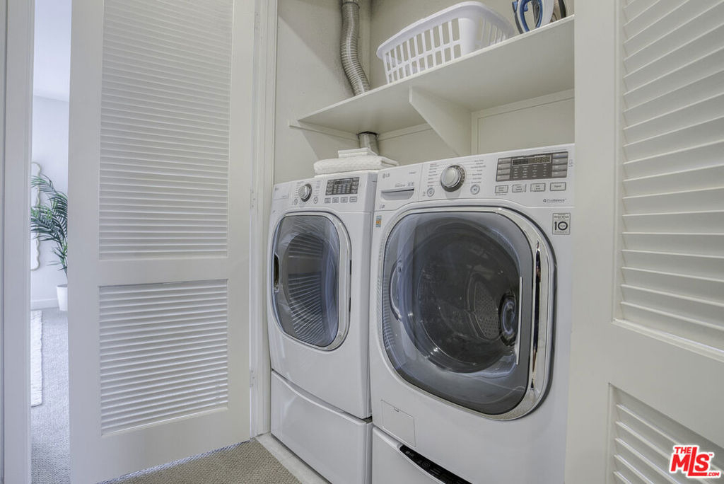 2700 E Chaucer Street - Photo 12