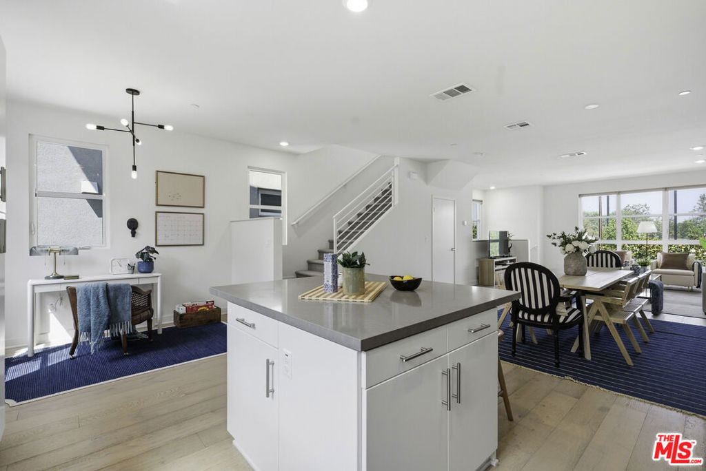 2700 E Chaucer Street - Photo 10