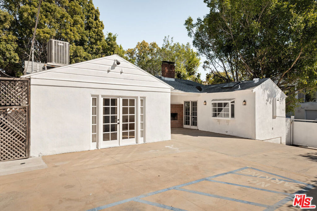 803 N Alfred Street - Photo 20