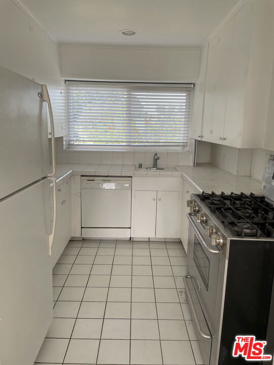 3327 Wonder View Plaza - Photo 11