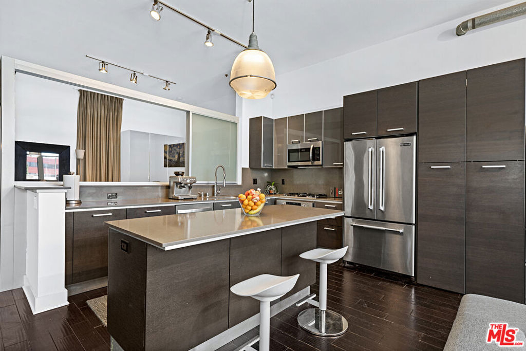 13320 Beach Avenue - Photo 7