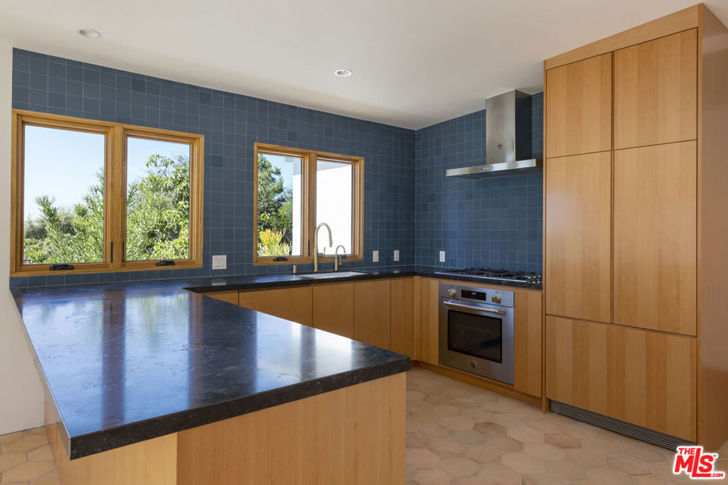 1619 N Benton Way - Photo 15