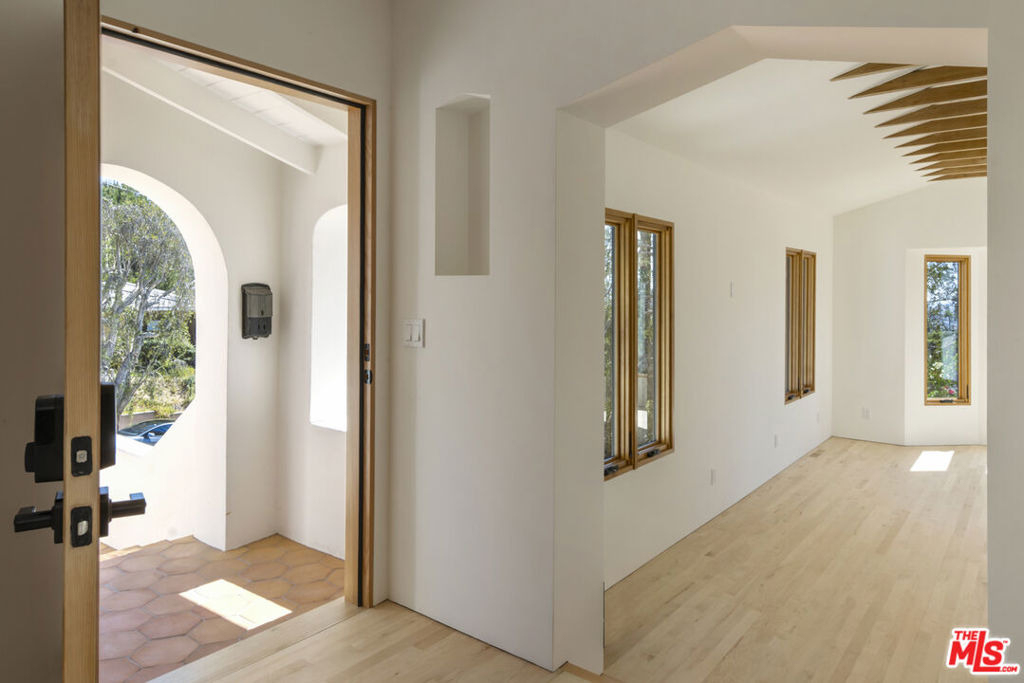 1619 N Benton Way - Photo 3