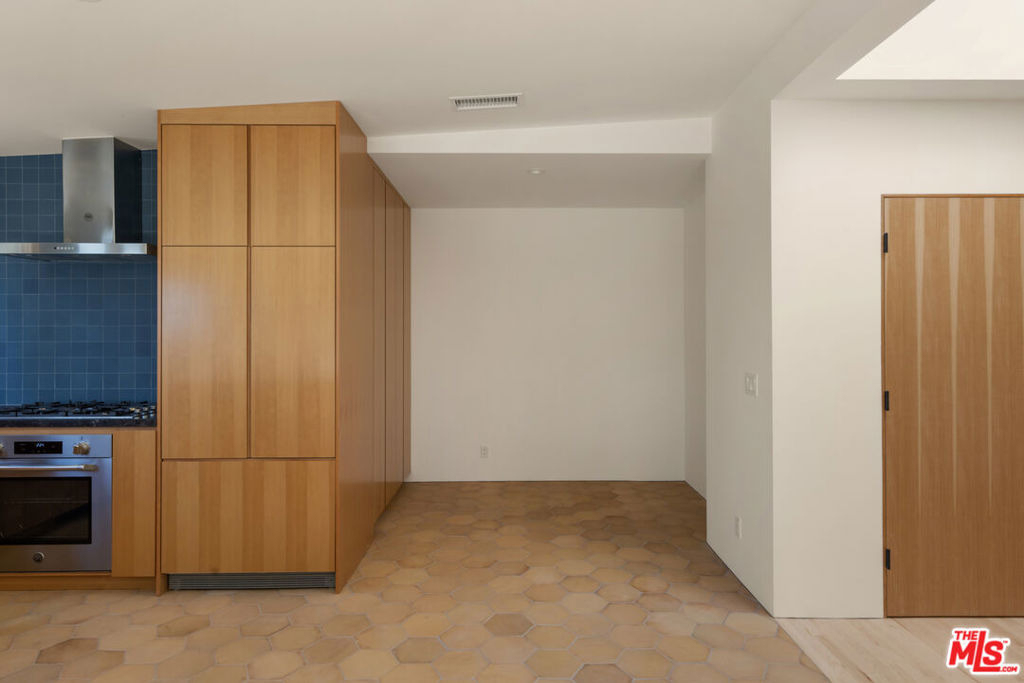 1619 N Benton Way - Photo 21