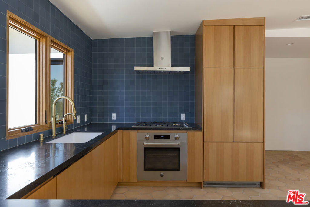 1619 N Benton Way - Photo 14