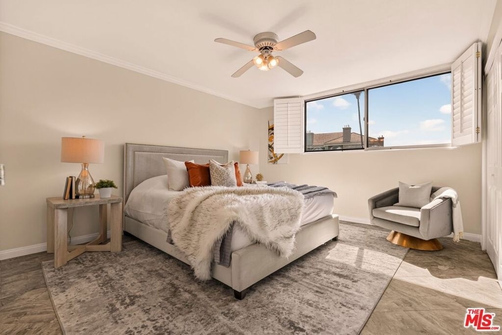 100 S Doheny Drive - Photo 12