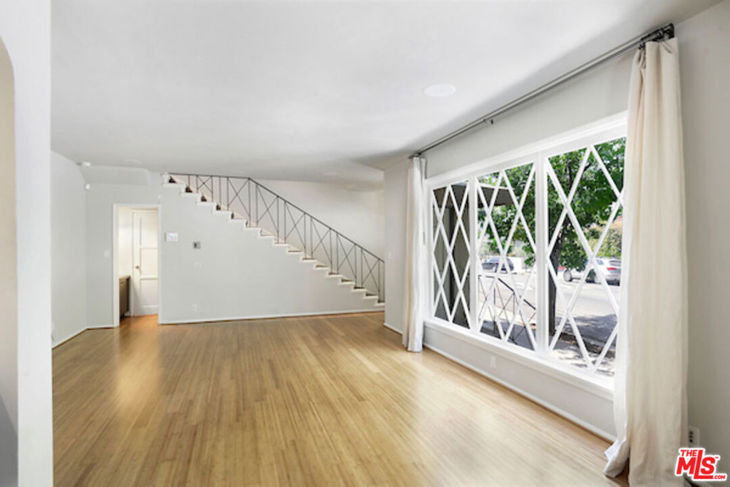 2326 Canyon Drive - Photo 4