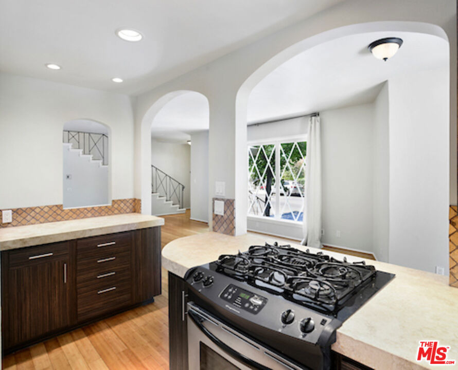 2326 Canyon Drive - Photo 8
