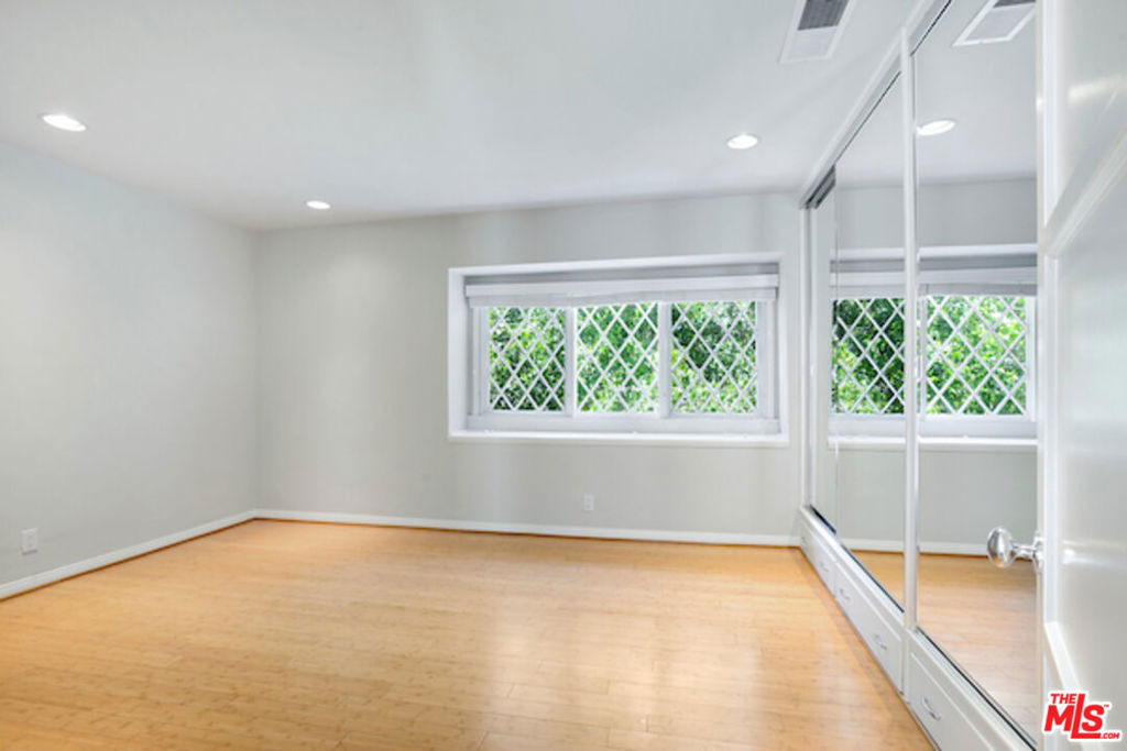 2326 Canyon Drive - Photo 11