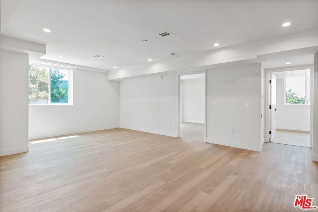 132 Rosemont Avenue - Photo 1
