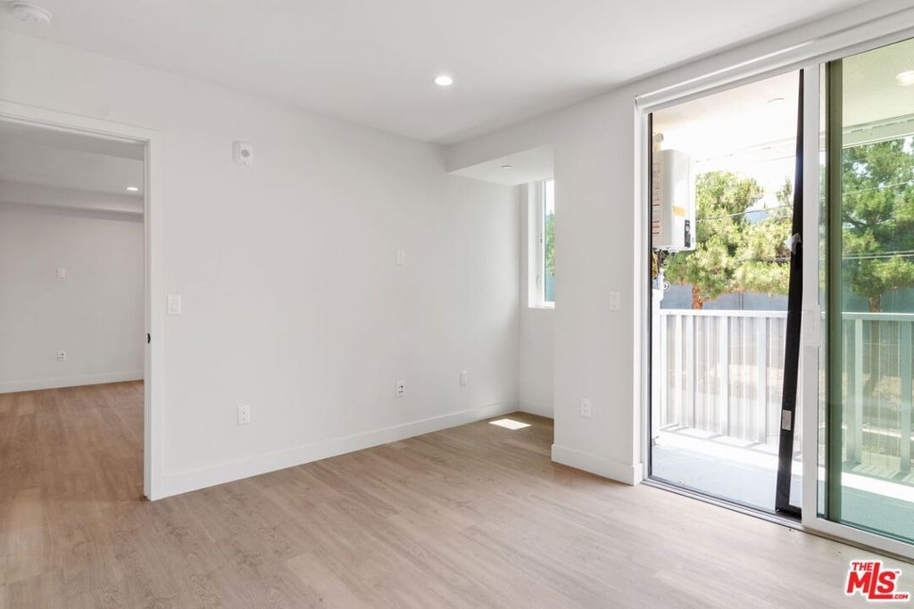 132 Rosemont Avenue - Photo 8