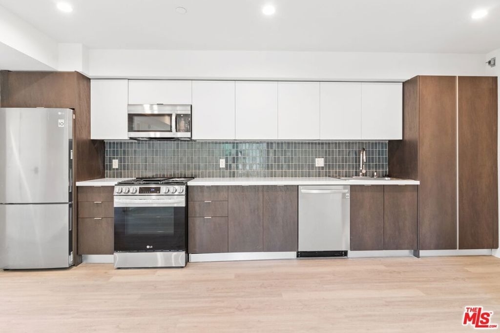 132 Rosemont Avenue - Photo 5