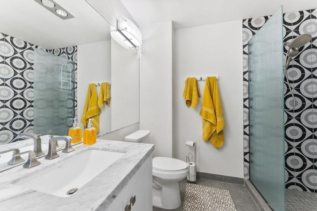 909 Coast Blvd - Photo 9