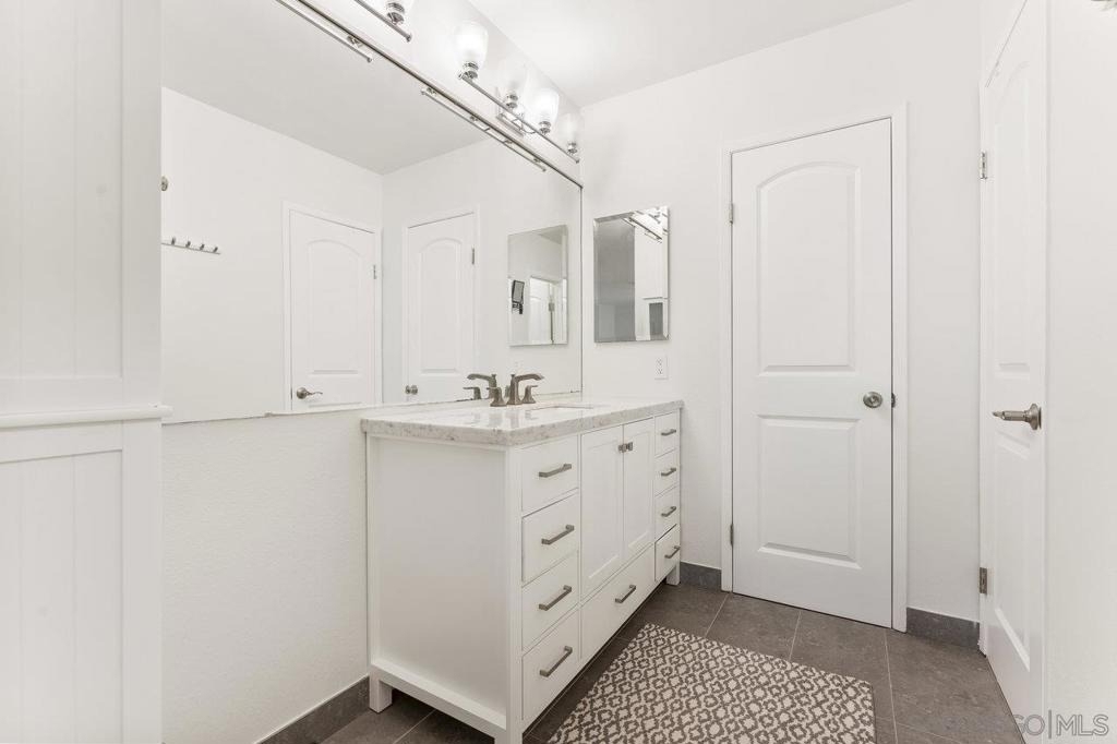 909 Coast Blvd - Photo 12