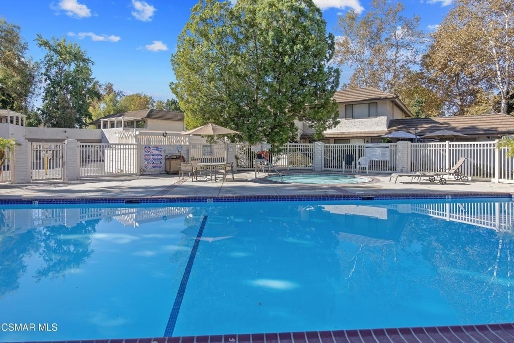 2860 Instone Court - Photo 36