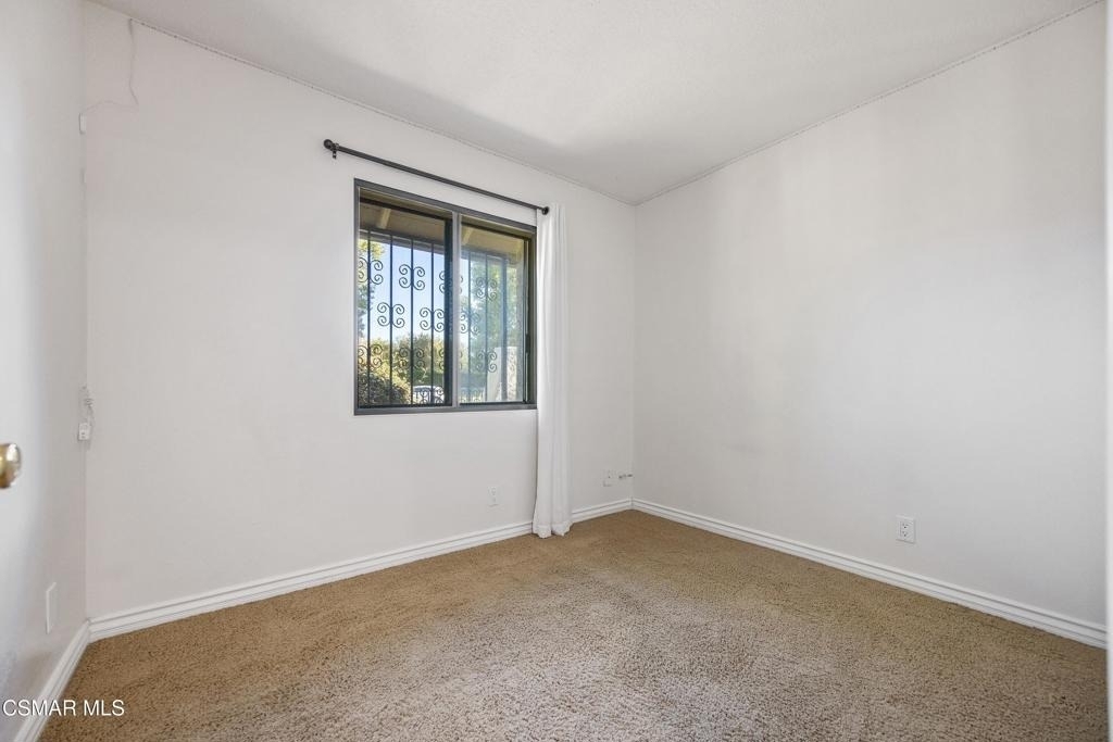 2860 Instone Court - Photo 22