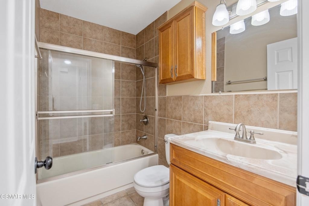 2860 Instone Court - Photo 19