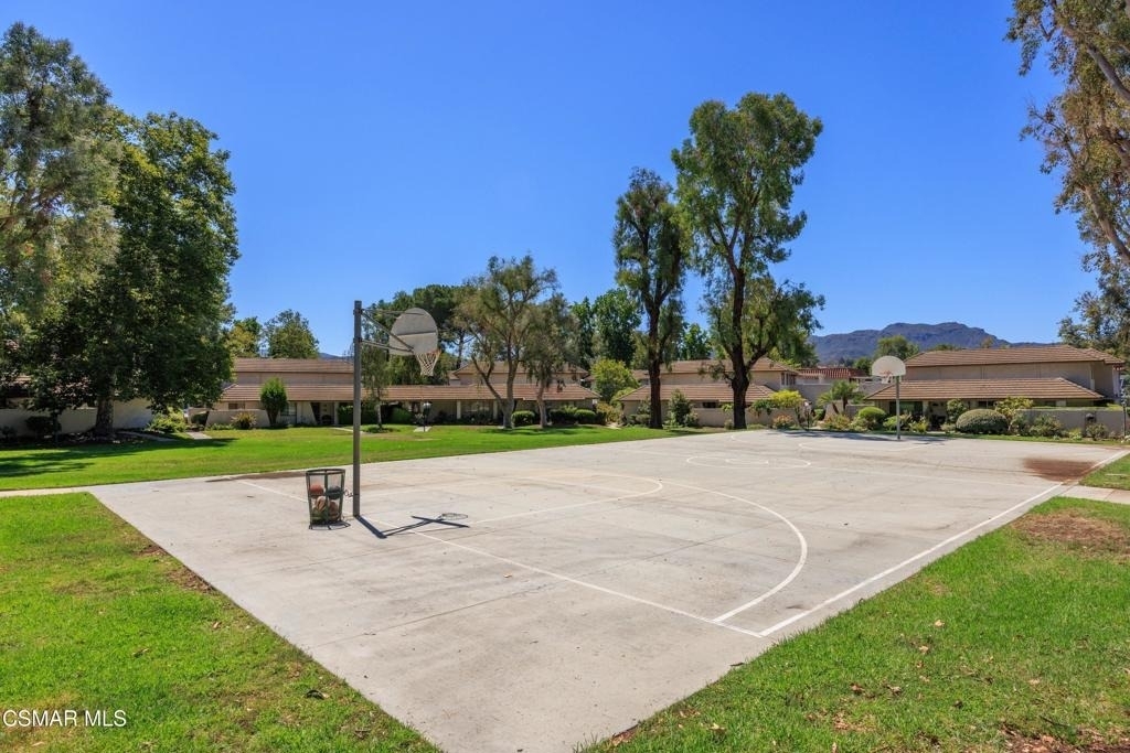 2860 Instone Court - Photo 40