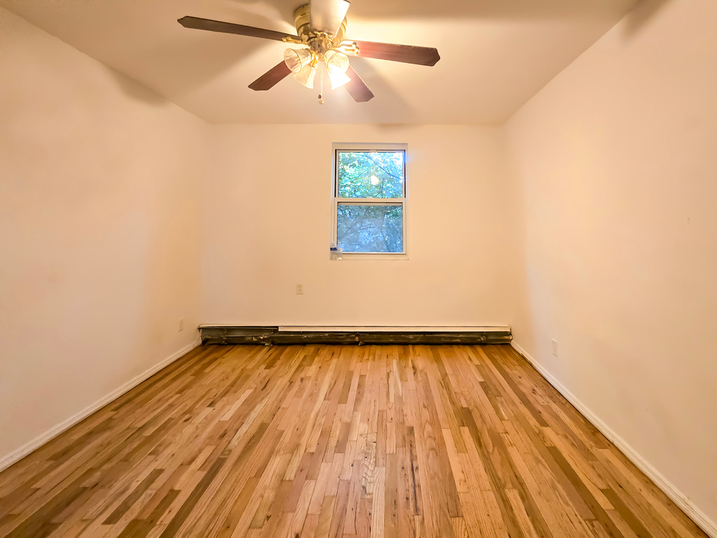 439 East 21st Street - Photo 12