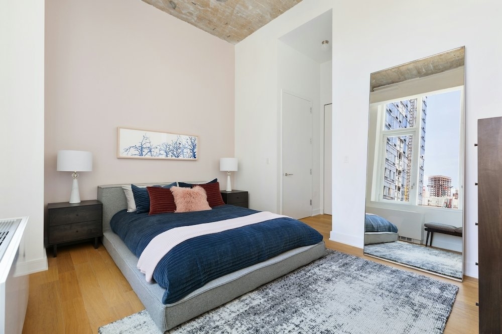 2BR in Long Island City - Photo 3