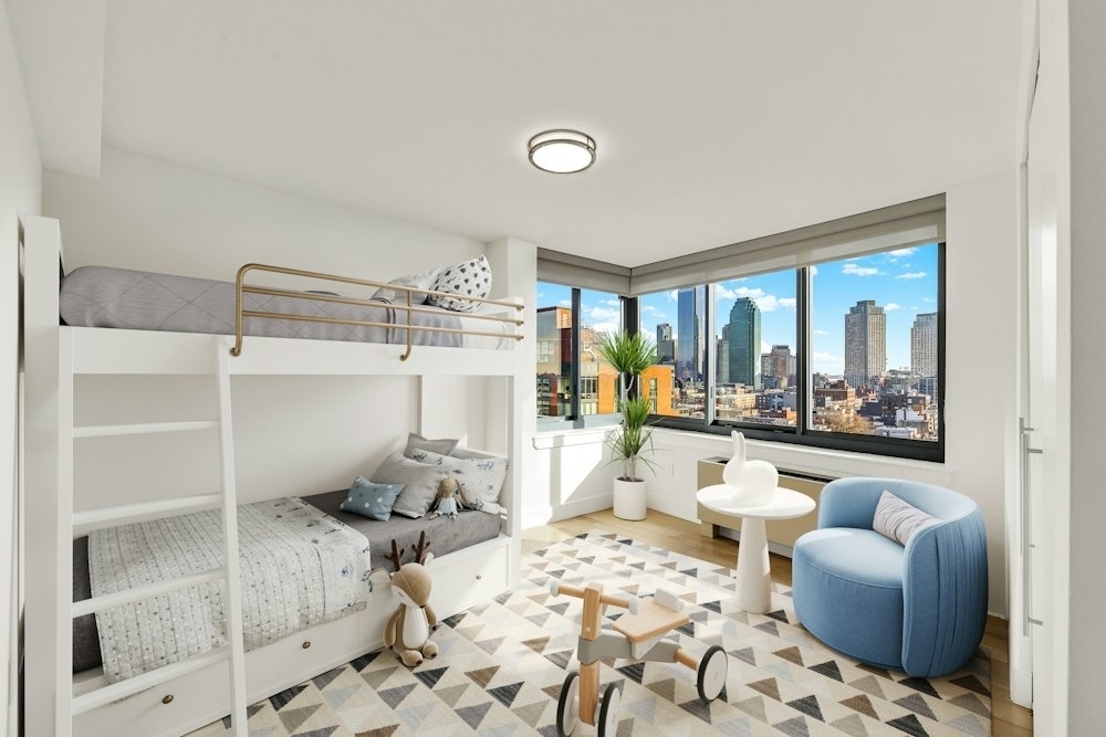 2BR in Long Island City - Photo 4