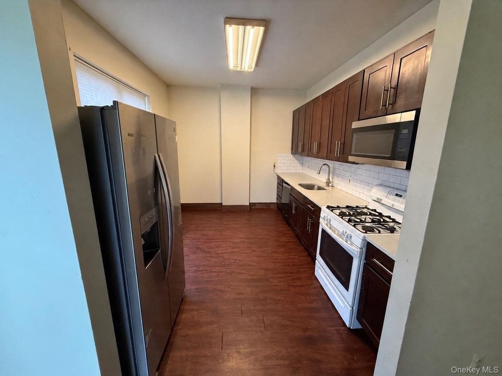 89 Market Street - Photo 3