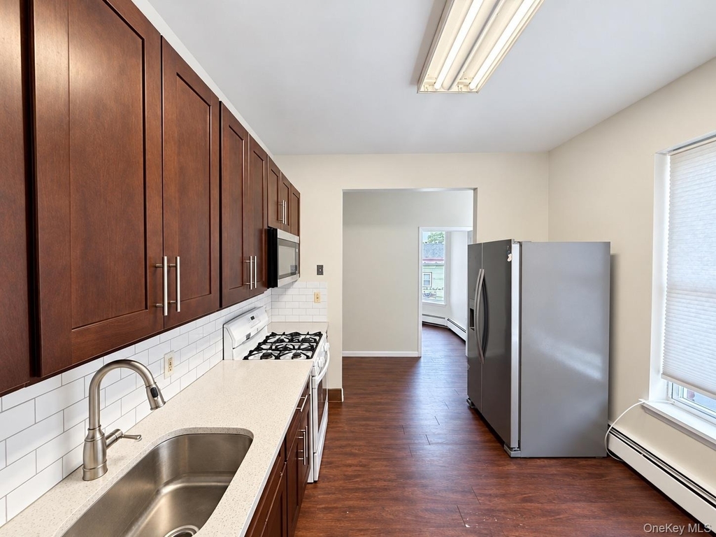 89 Market Street - Photo 2