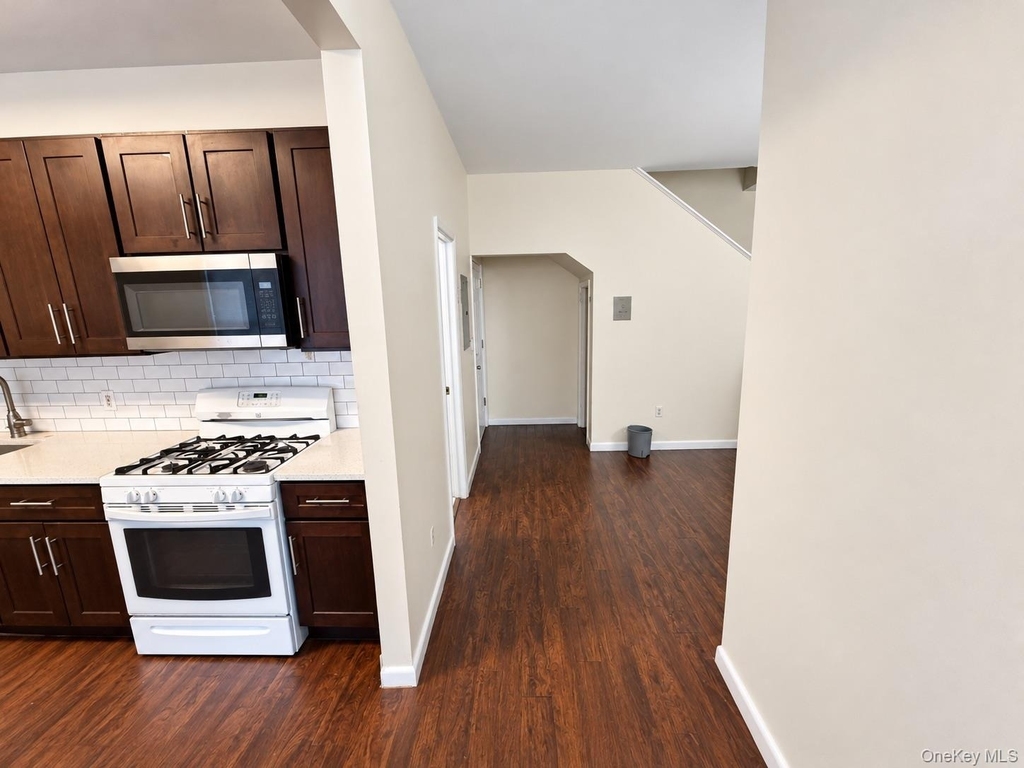 89 Market Street - Photo 4