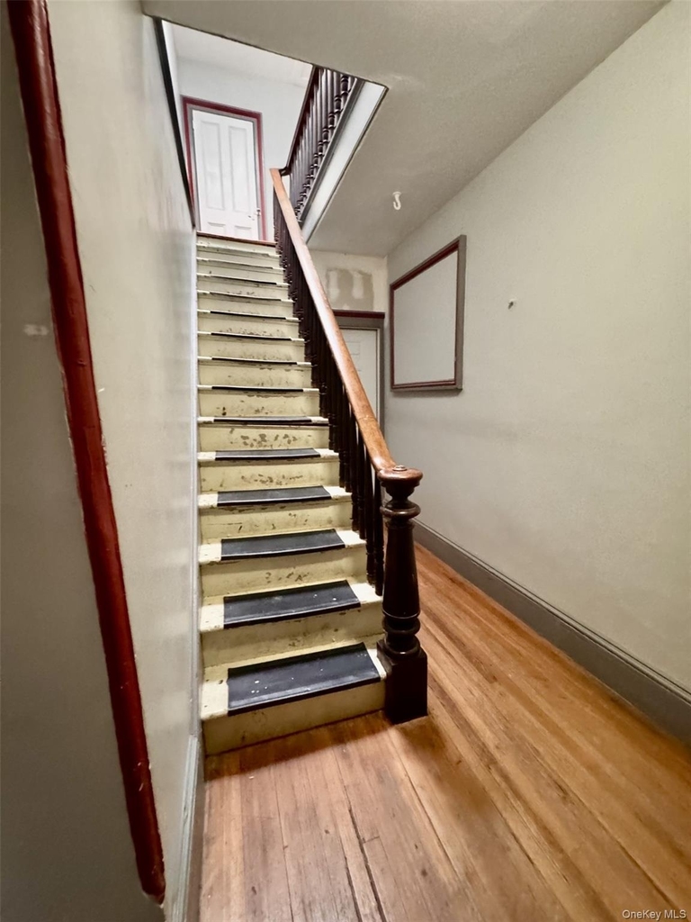 20 E Main Street - Photo 14