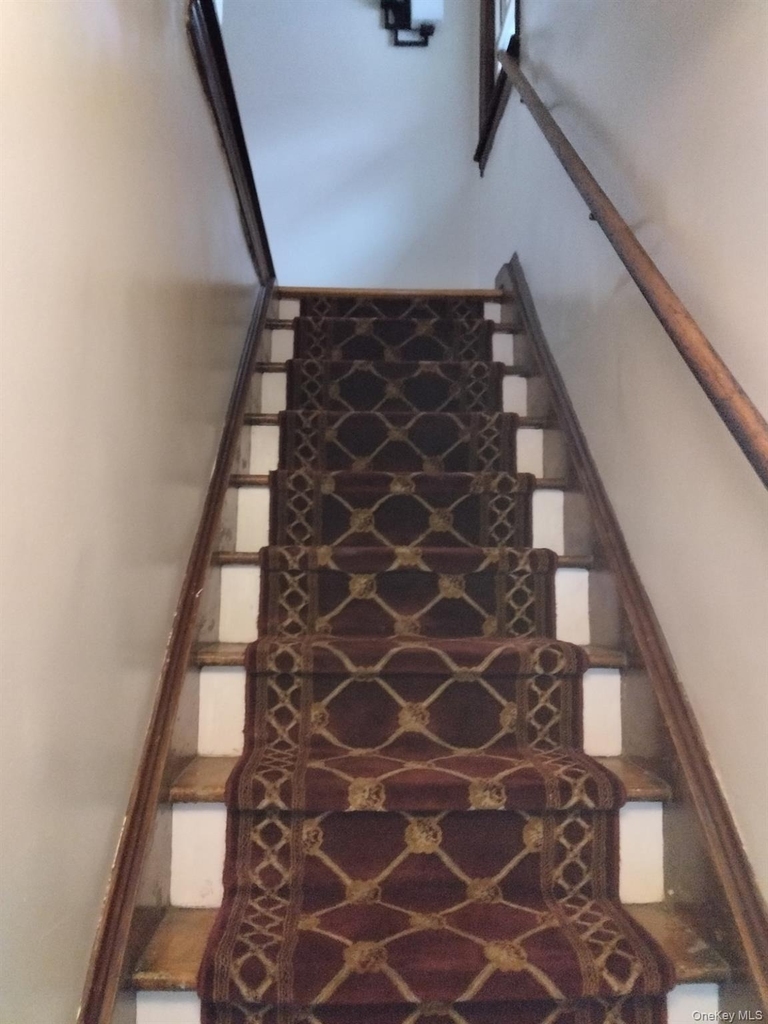 10 Granger Avenue - Photo 1