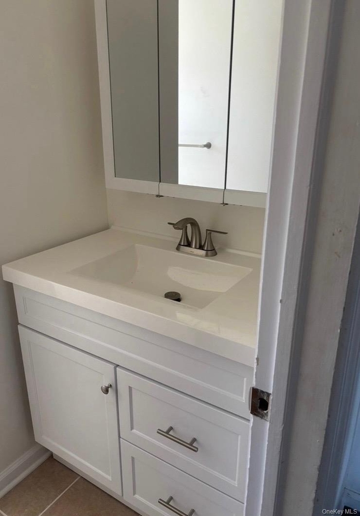 10 Rockland Avenue - Photo 1