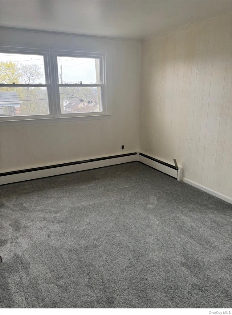 10 Rockland Avenue - Photo 2