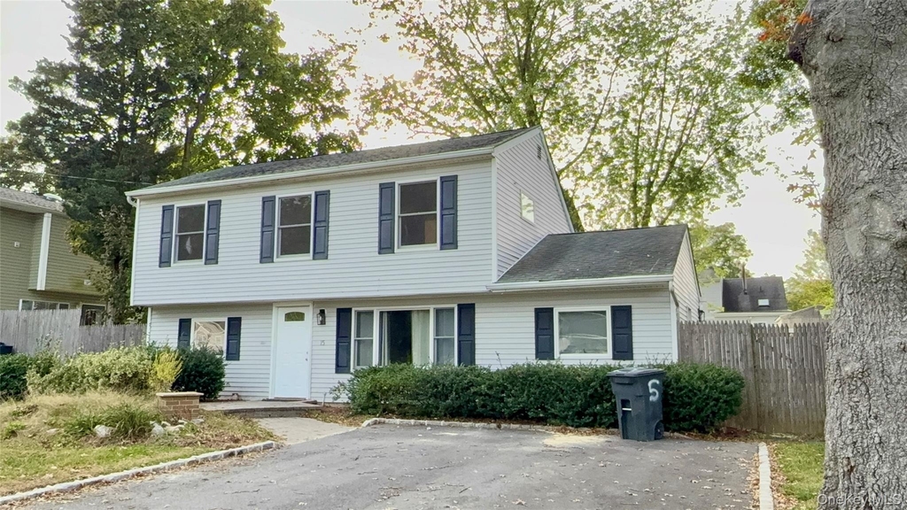 15 Huron Street - Photo 1