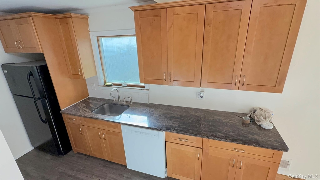15 Huron Street - Photo 10