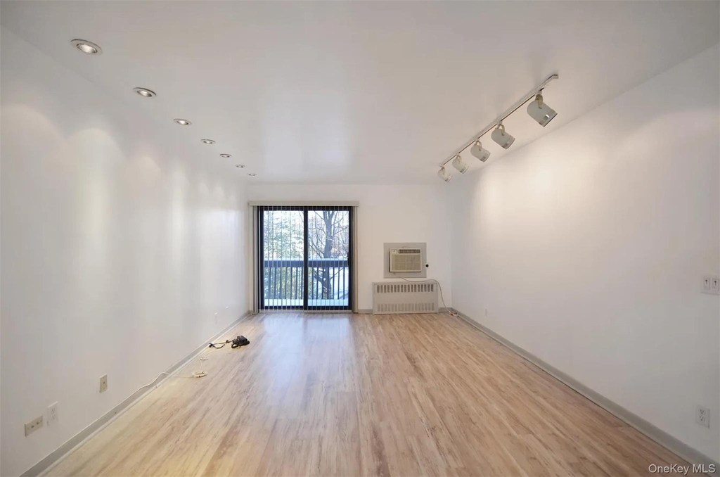 70 West Street - Photo 1