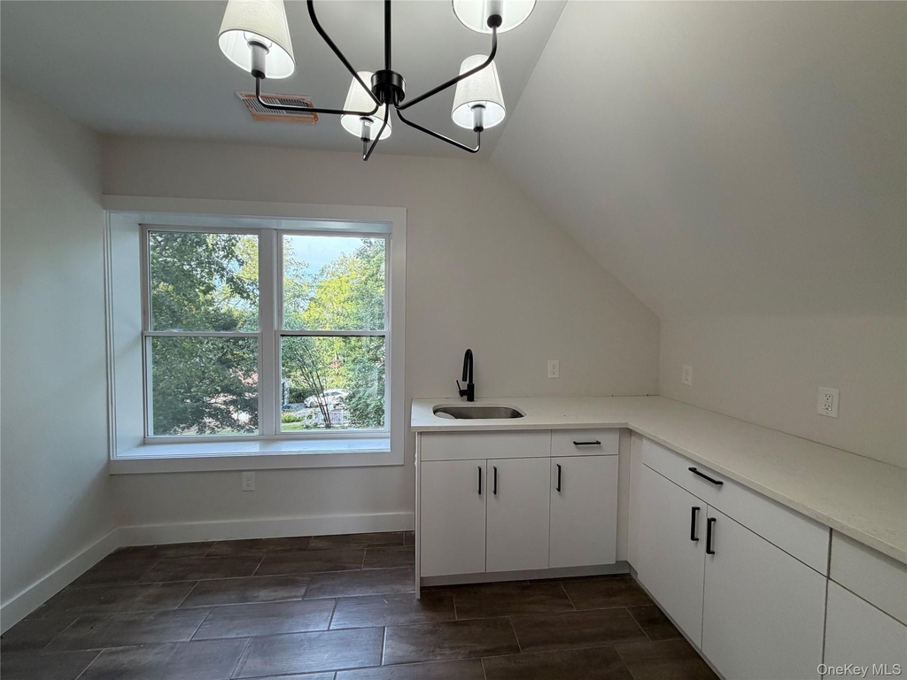 55 Bona Ventura Avenue - Photo 9