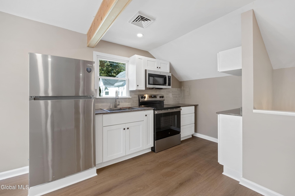 56 Van Buren Street - Photo 6