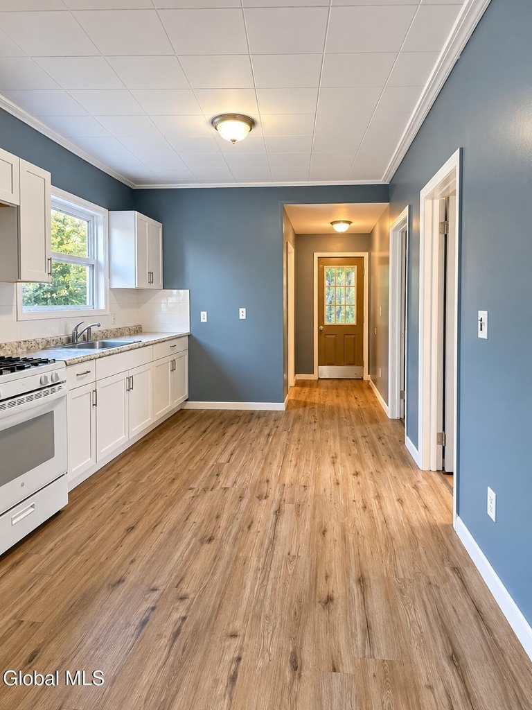 609 Crane Street - Photo 10