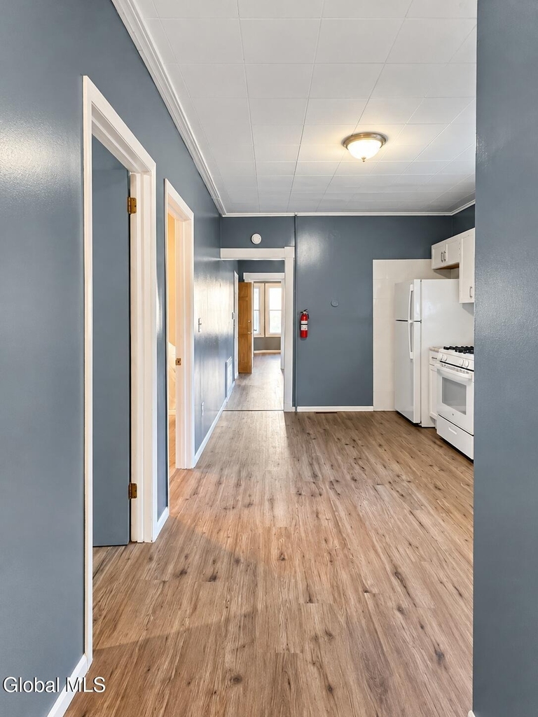 609 Crane Street - Photo 8
