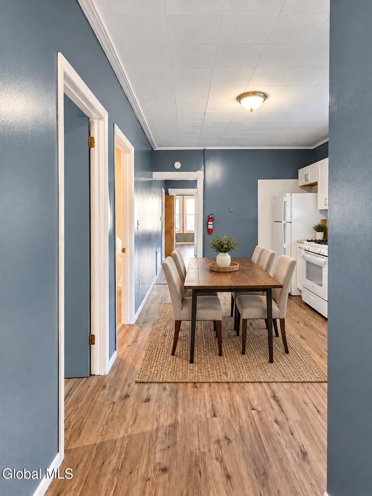 609 Crane Street - Photo 9