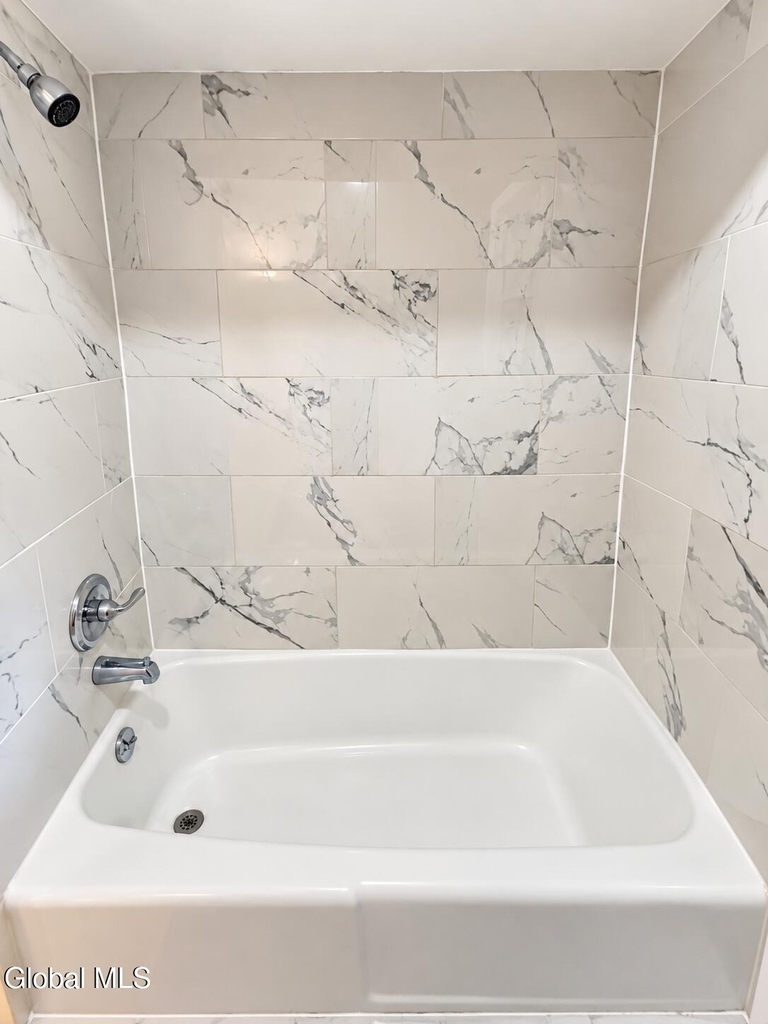 609 Crane Street - Photo 16