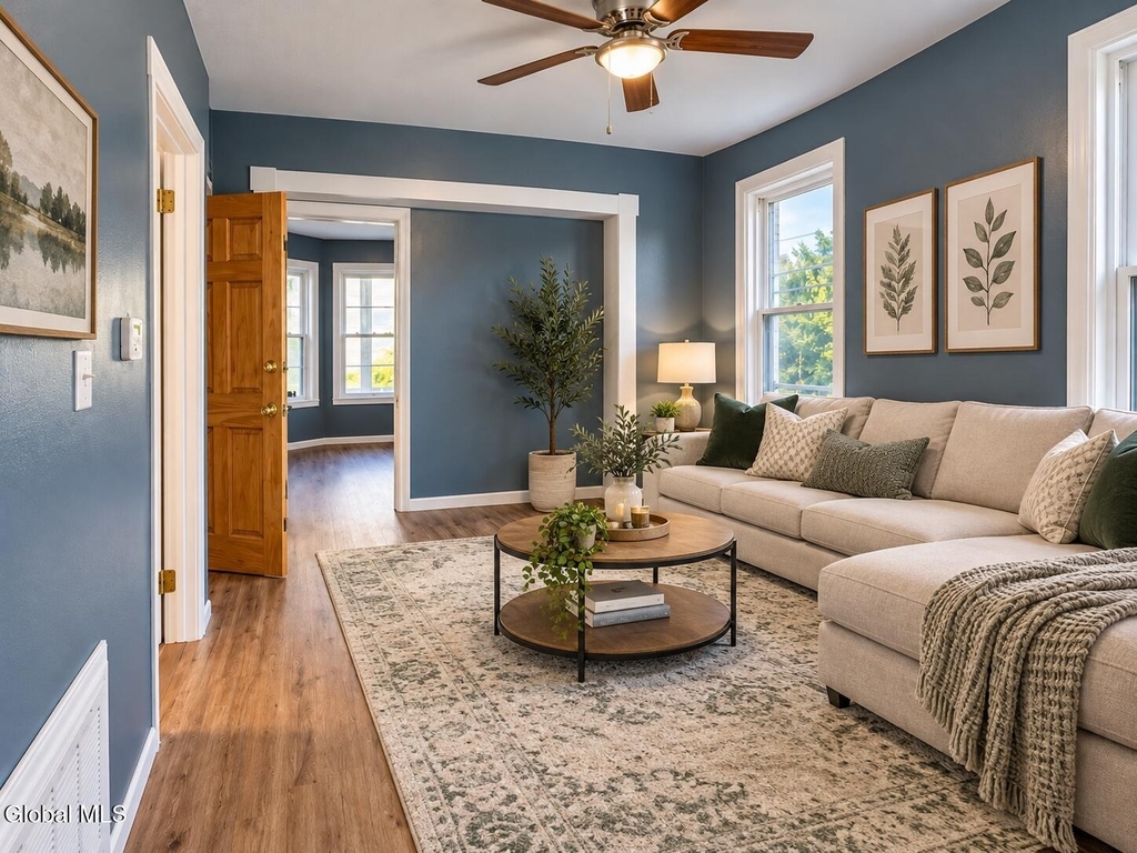 609 Crane Street - Photo 3