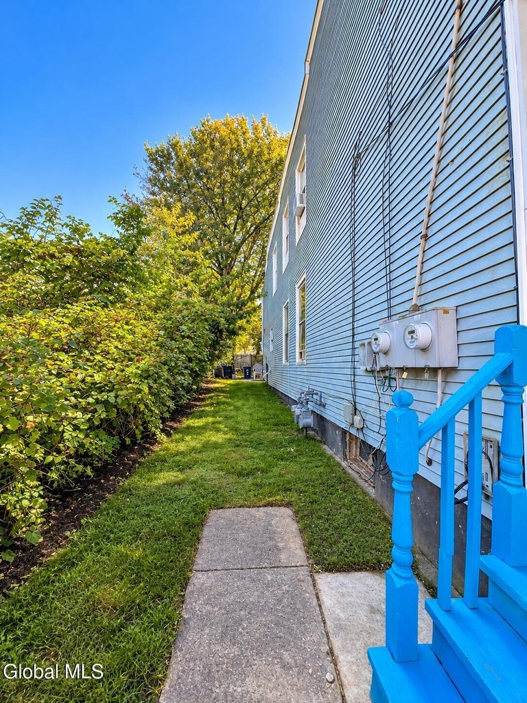 609 Crane Street - Photo 1