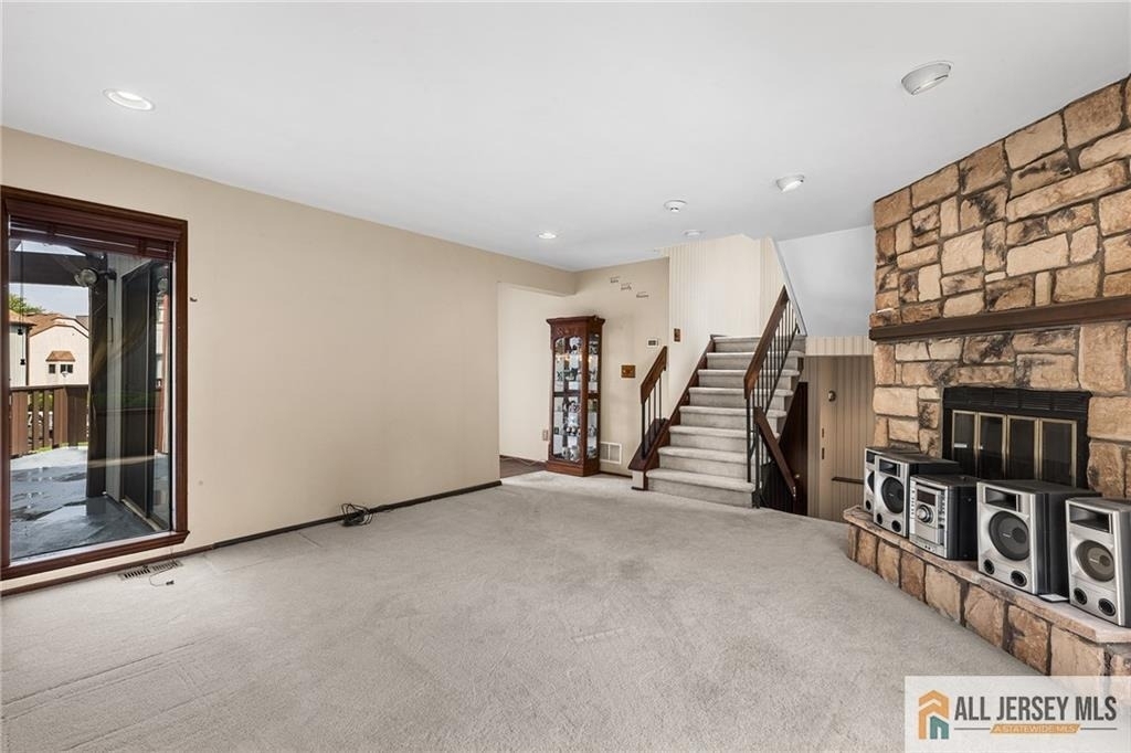 84 Diamond Lane - Photo 8