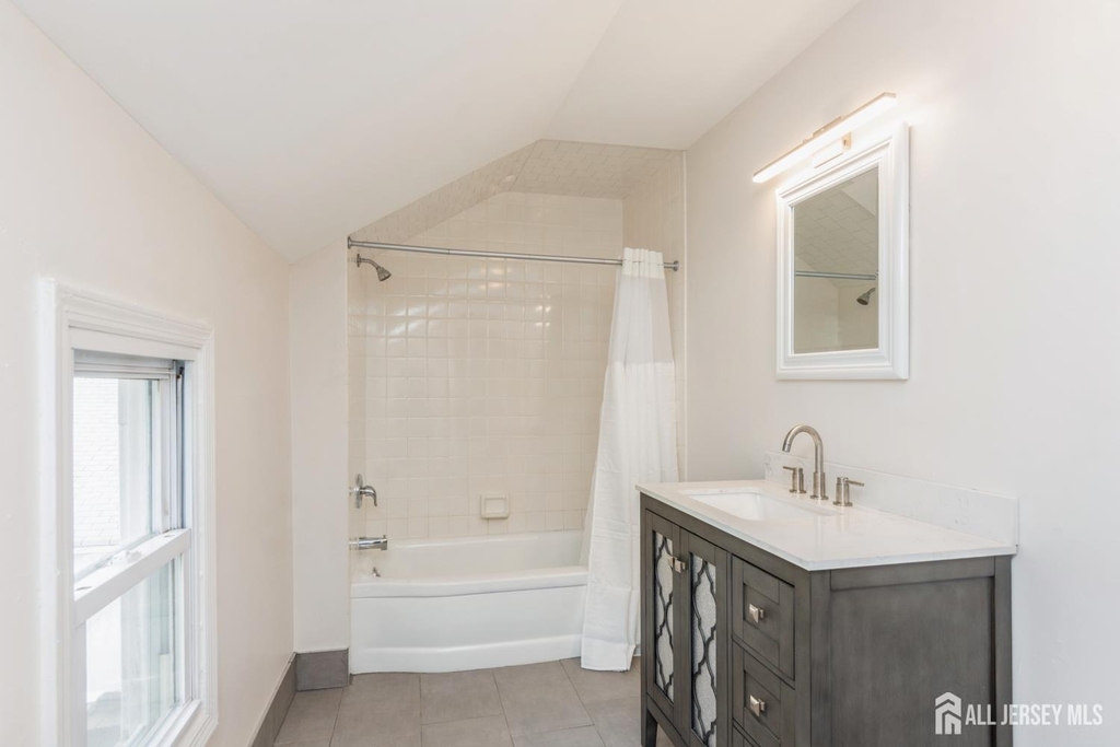 176 Manalapan Road - Photo 7
