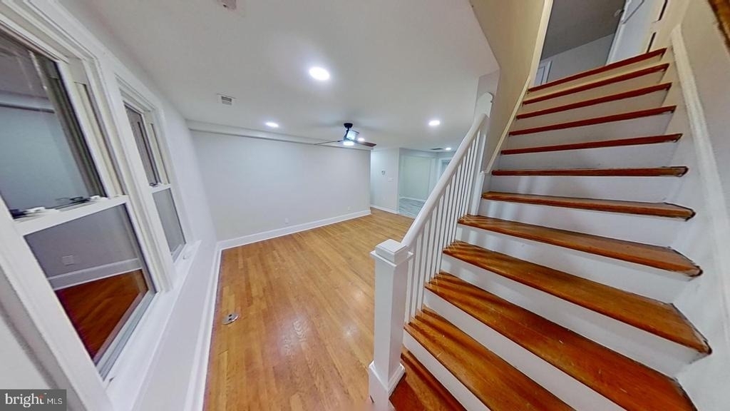 415 Virginia Avenue - Photo 3